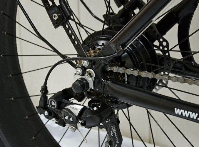 Фэтбайк (электро) Eltreco Schwarz в Екатеринбурге