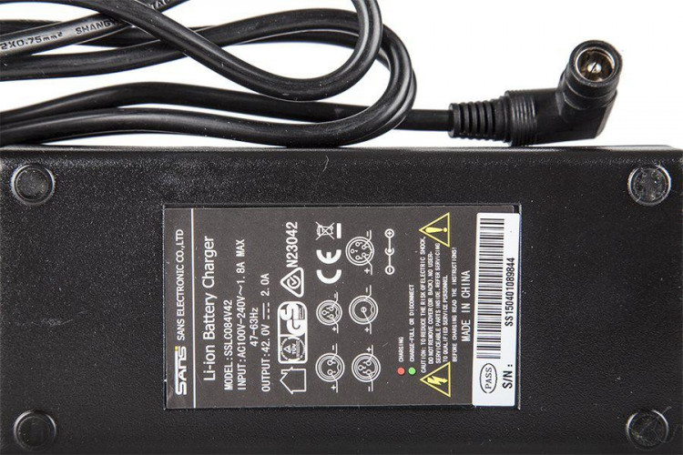 Зарядное устройство 36V TT в Екатеринбурге