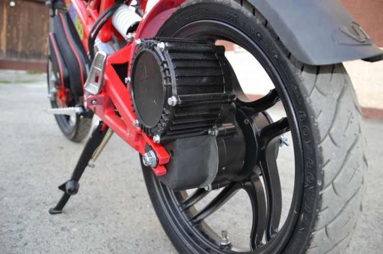 Электроскутер Eltreco V-1 в Екатеринбурге