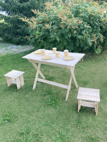 Стол складной деревянный в Екатеринбурге