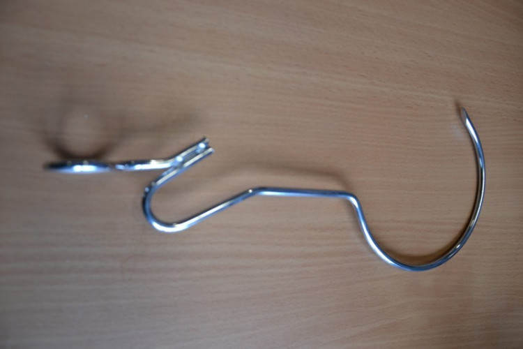 Крюк большой для приготовления кусков мяса в Екатеринбурге