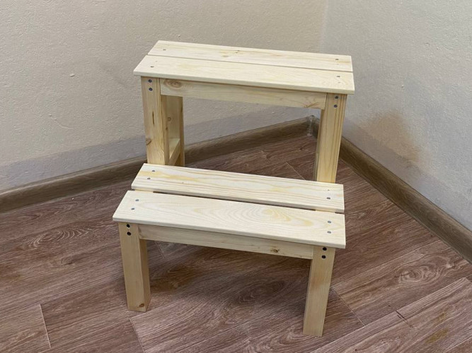 Табурет-стремянка деревянный в Екатеринбурге