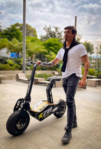 Электросамокат VeloCifero MAD 2000W в Екатеринбурге